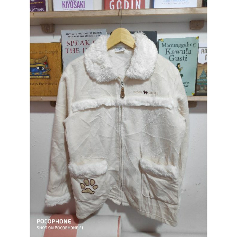 Preloved Jaket Bulu Wanita Jakbul wanita