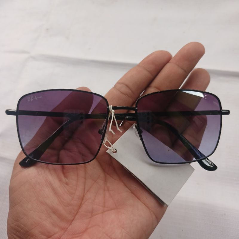Kacamata Hitam gagang Besi