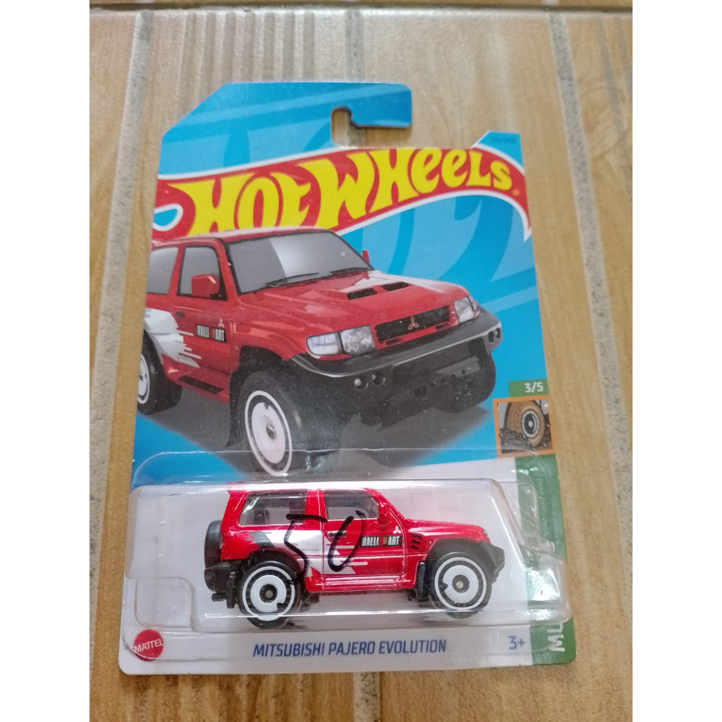 mainan anak hotwheels mitsubishi pajero evolution