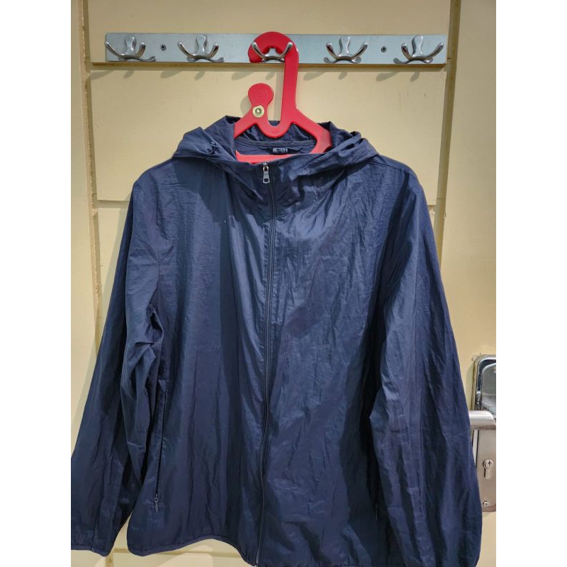 Jaket anak cowok Uniqlo kain parasut