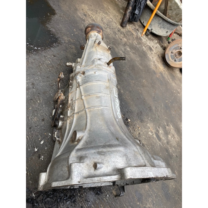 Transmisi Manual L300 Bensin 5 speed