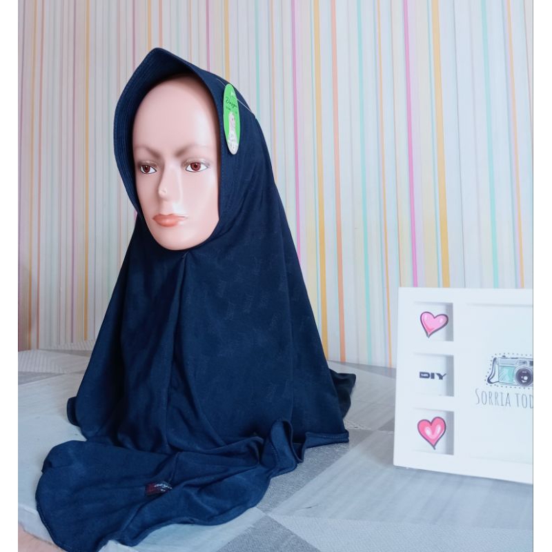 Kerudung bergo / Bergo DASYA ukuran L
