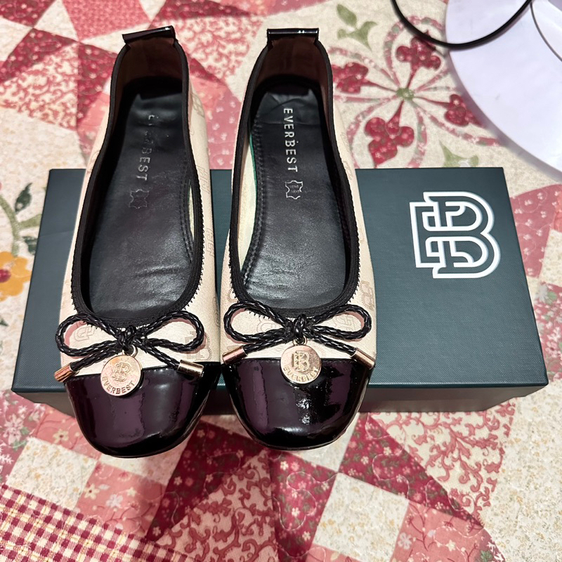 Preloved Sepatu Flatshoes Everbest Ruffia - Nude Black