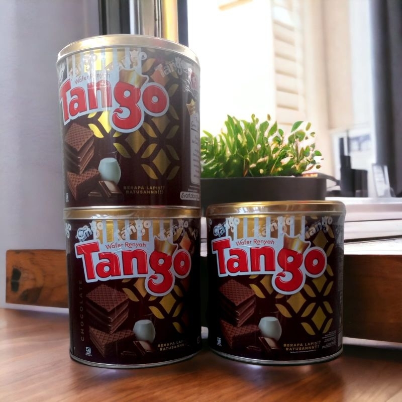 

tango wafer coklat kaleng 290gr