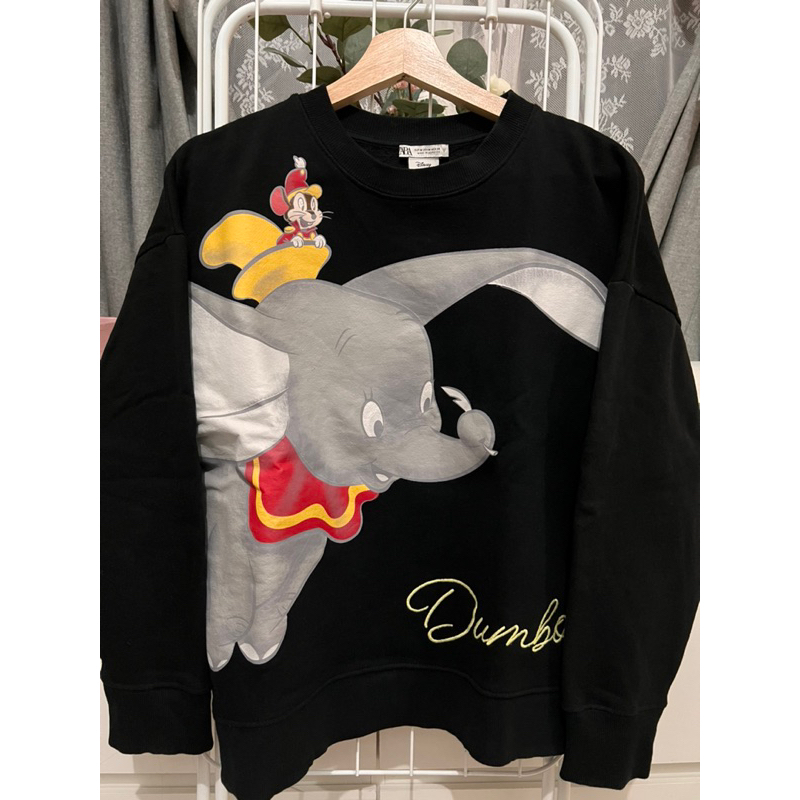 Preloved Zara Sweatshirt Dumbo x Disney