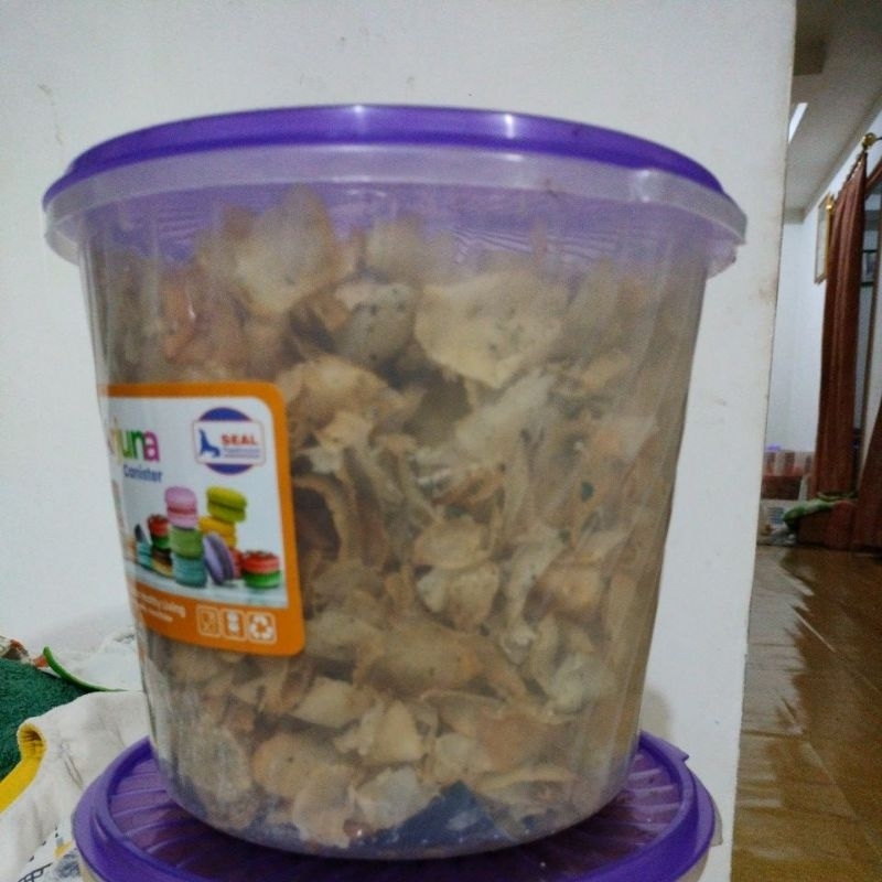 

keripik pedas