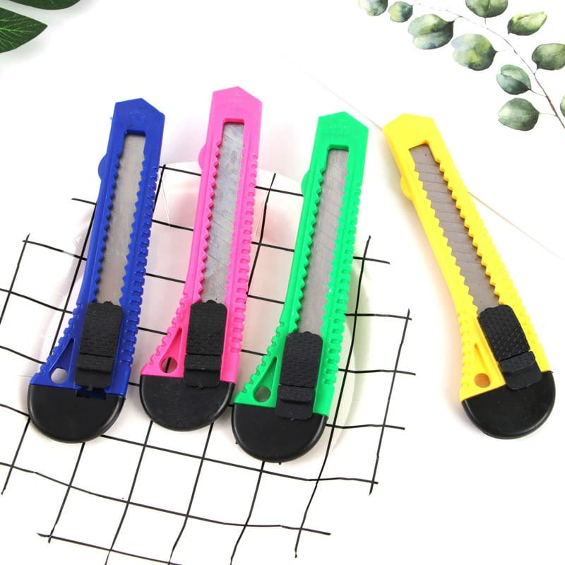 

Cutter/Kater Kecil Ukuran 14CM