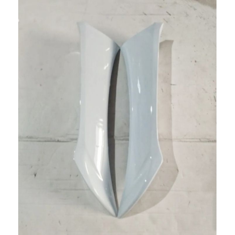 COVER BODY SAMPING SAYAP LUAR/DEK LUAR HONDA SUPRA X 125 LAMA OLD WARNA PUTIH
