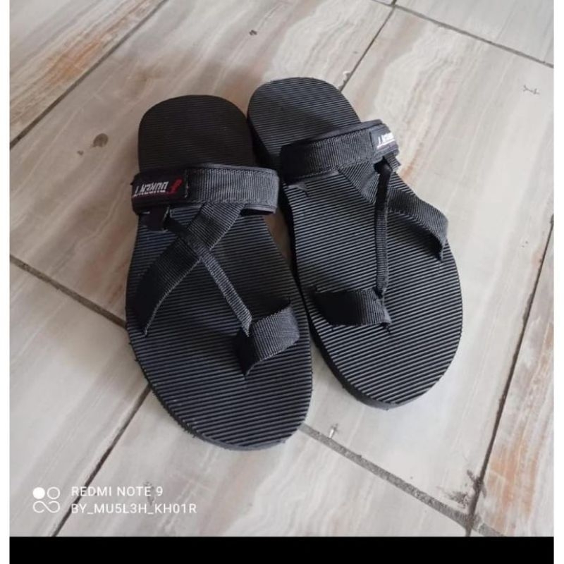 SANDAL MADURA COWOK MODEL WIRO SABLENG