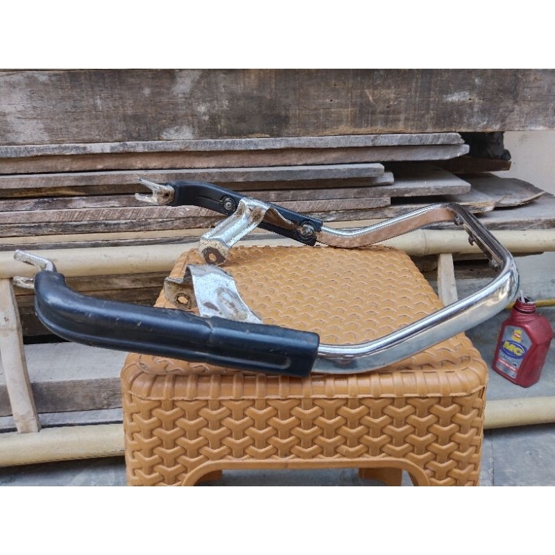 behel begel pegangan belakang Honda Astrea prima Original second