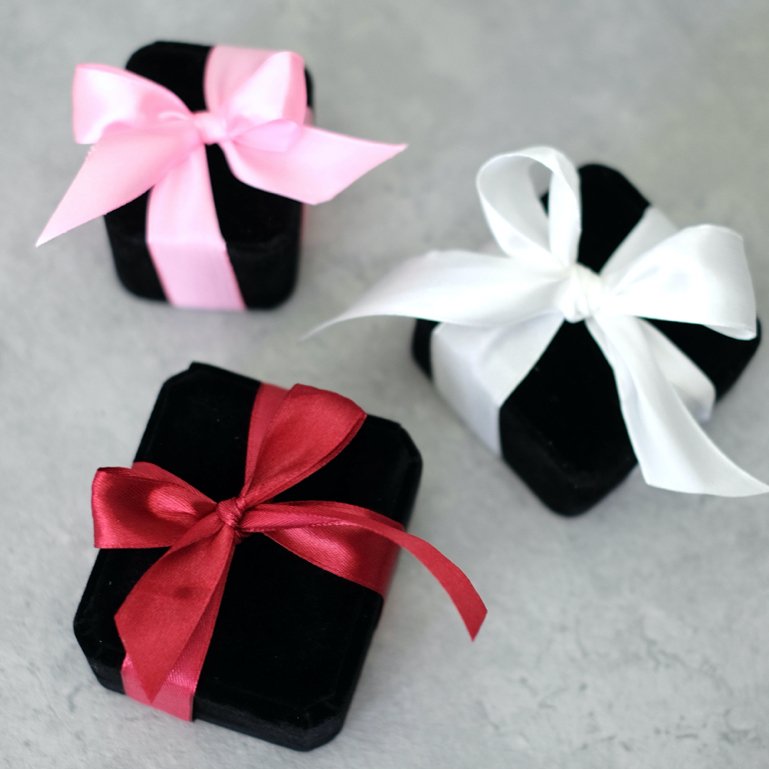 

BLACK VELVET BOX - Additional Gift Box With Free Ribbon