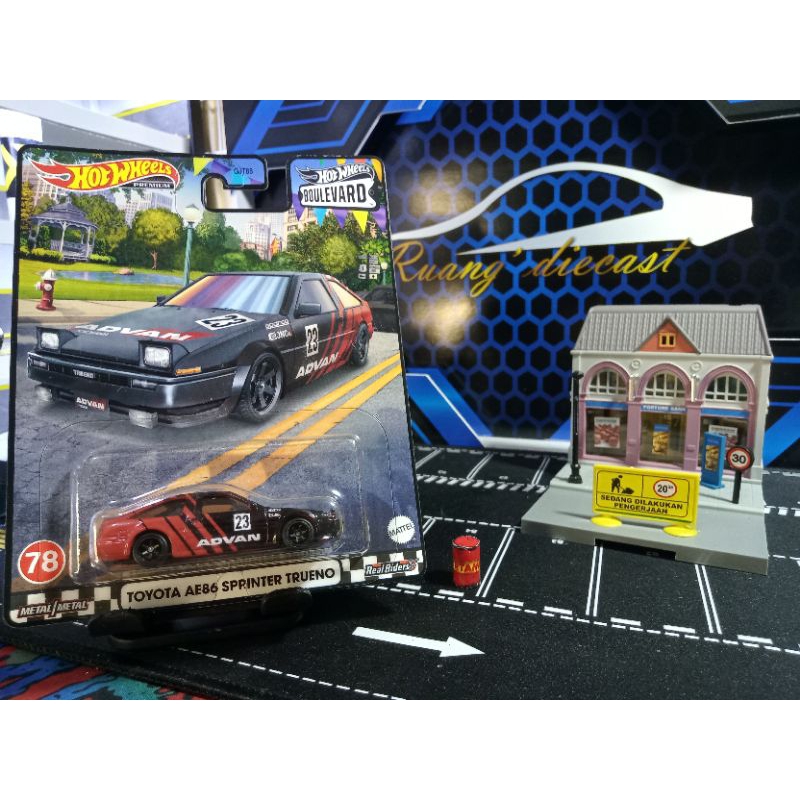 HOTWHEELS PREMIUM AE86 BOULEVARD