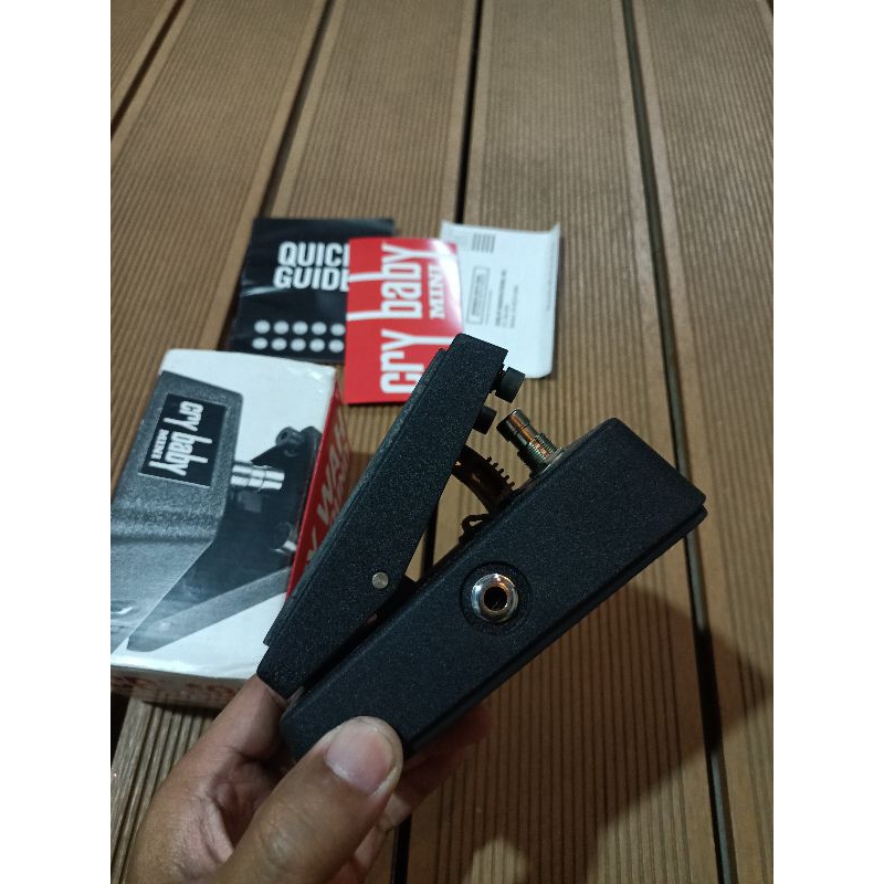 Efek Gitar Dunlop Cry Baby Mini Pedal Wah