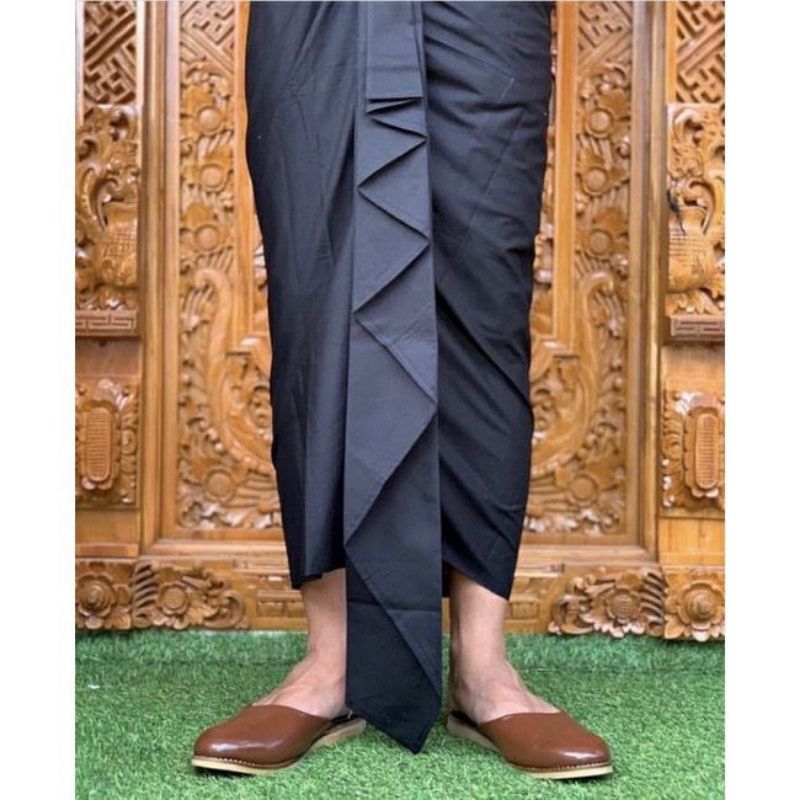 SAPUT POLOS HITAM SETENGAH JADI/KAMEN BALI WIRU