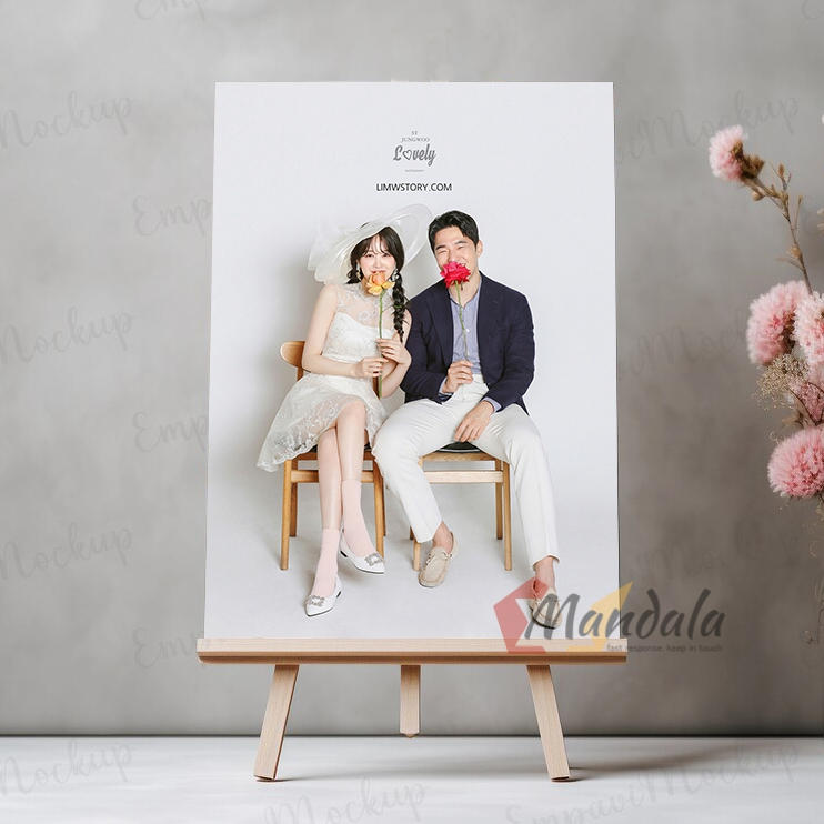 

RK Tambahan Stand Kayu Sandaran Foto Easel Mini untuk Pajangan Foto Pada Meja
