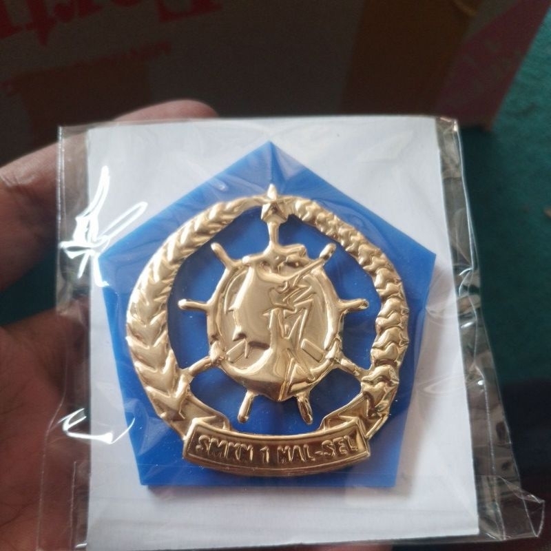 emblem baret smkn 1 halsel halmahera selatan