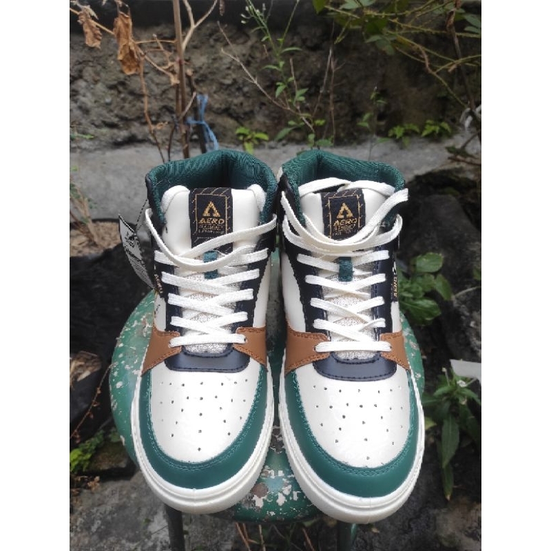 Aerostreet hoops wayang natural hijau tua coklat size 43