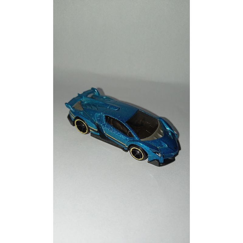 Hotwheels LOOSE Lamborghini veneno biru