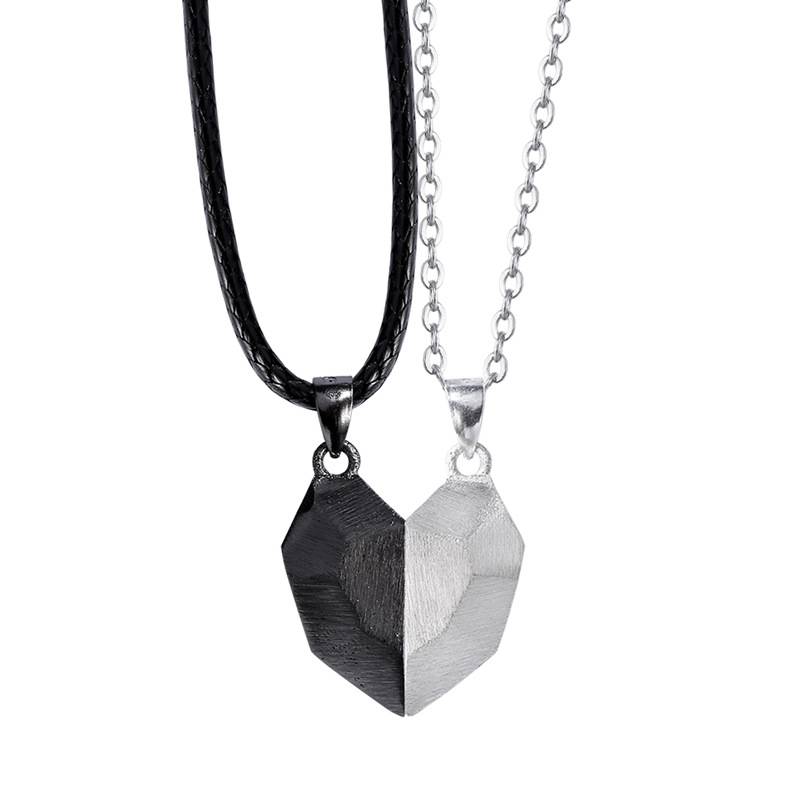 1 Pasang Kalung Pasangan Magnet Dengan Liontin Batu Hati Couple Necklace