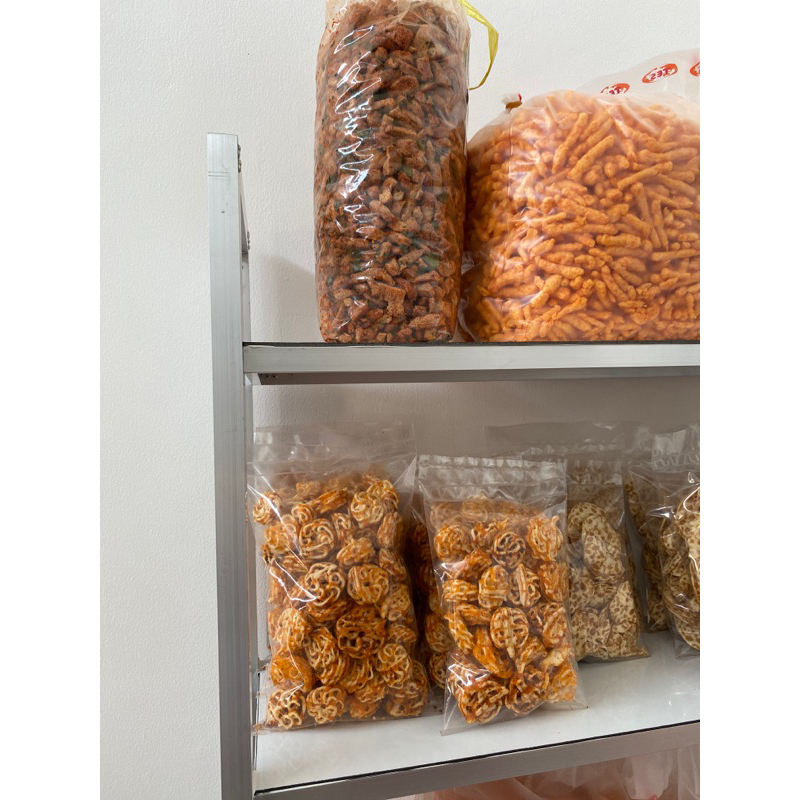 

SNACK SERBA 250GRAM pedas mantap nagih cemilan Viral Halal