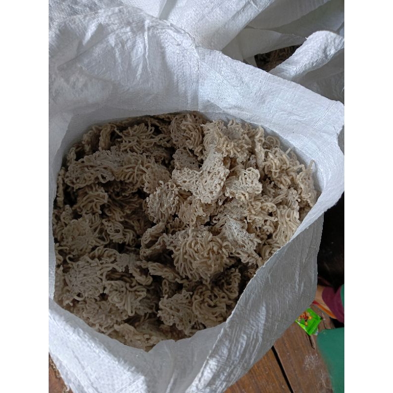 

Kerupuk mentah khas palembang 500 gram