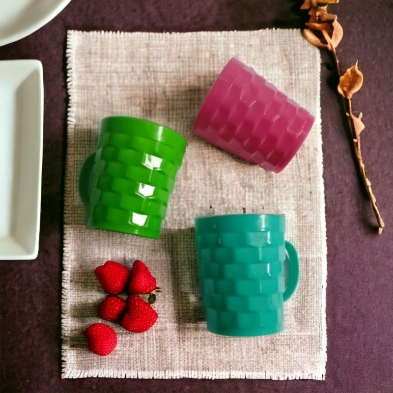Gelas Minum Plastik Gagang / Cangkir Minum Teh Plastik Motif Tikar Cantik Satuan / Gelas Air besar A