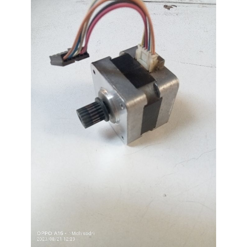 stepper motor merek minebea matsushita type 17pm - k031 - p4v