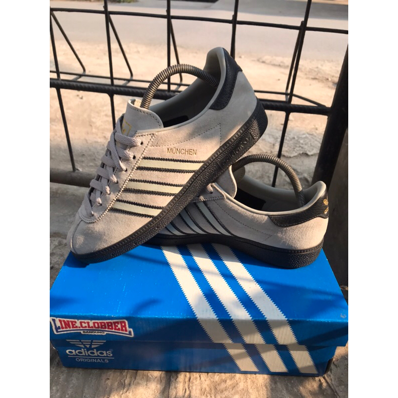 Adidas Munchen sesame