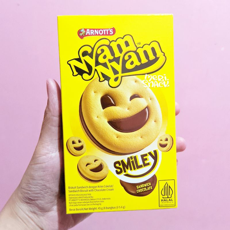 

NyamNyam Smiley Biskuit Sandwich Chocolate 45gr / Nyam Nyam