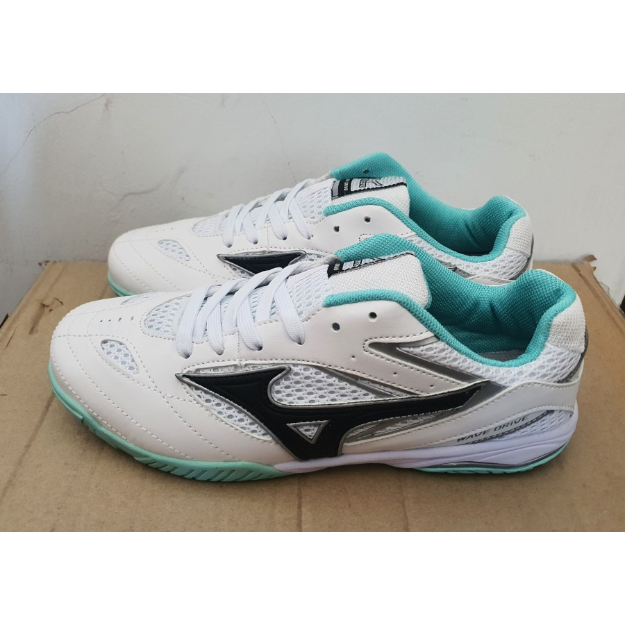 Sepatu Mizuno Crossmatch PLIO WH Putih Tosca/ Sepatu Olahraga Tenis Meja Pingpong Voli Badminton Unisex Laki Perempuan