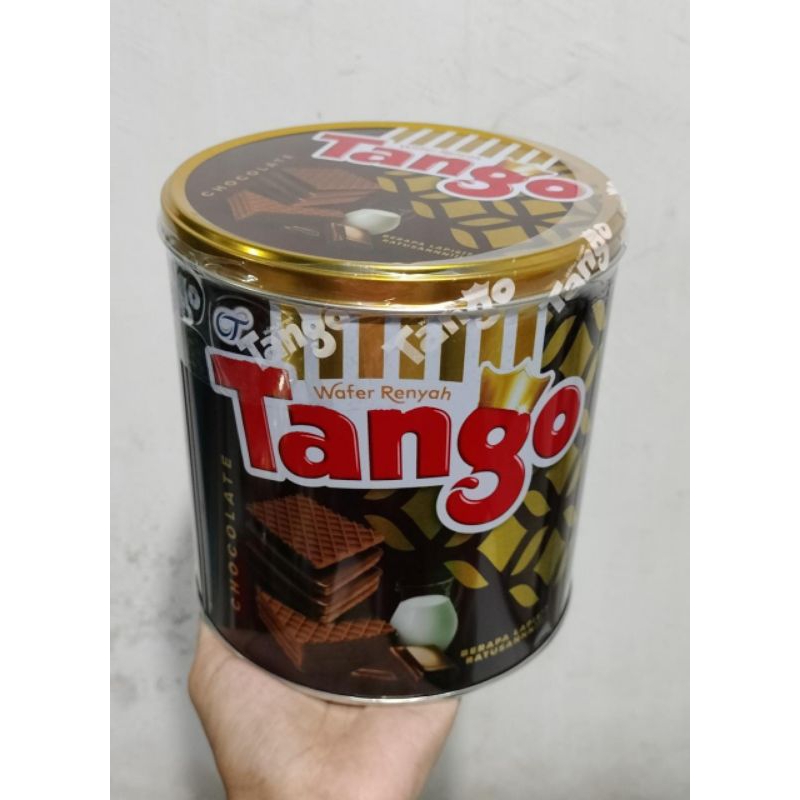 

Tango Festive Kaleng 300 gram