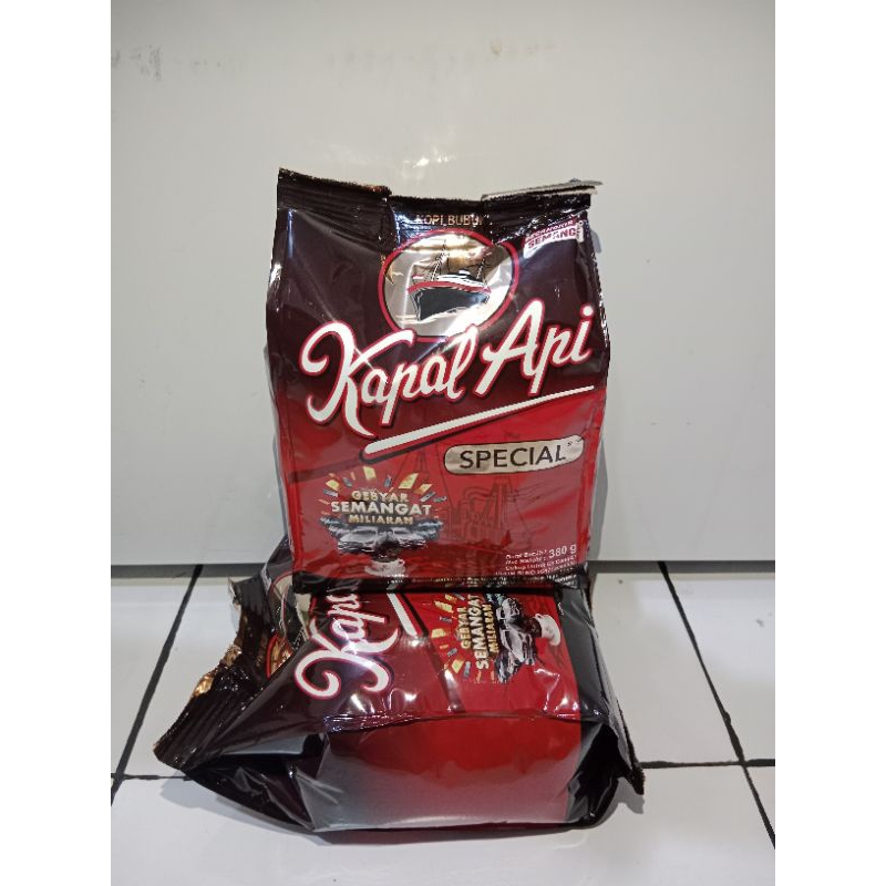 

Kopi Kapal Api Bubuk 380 Gram