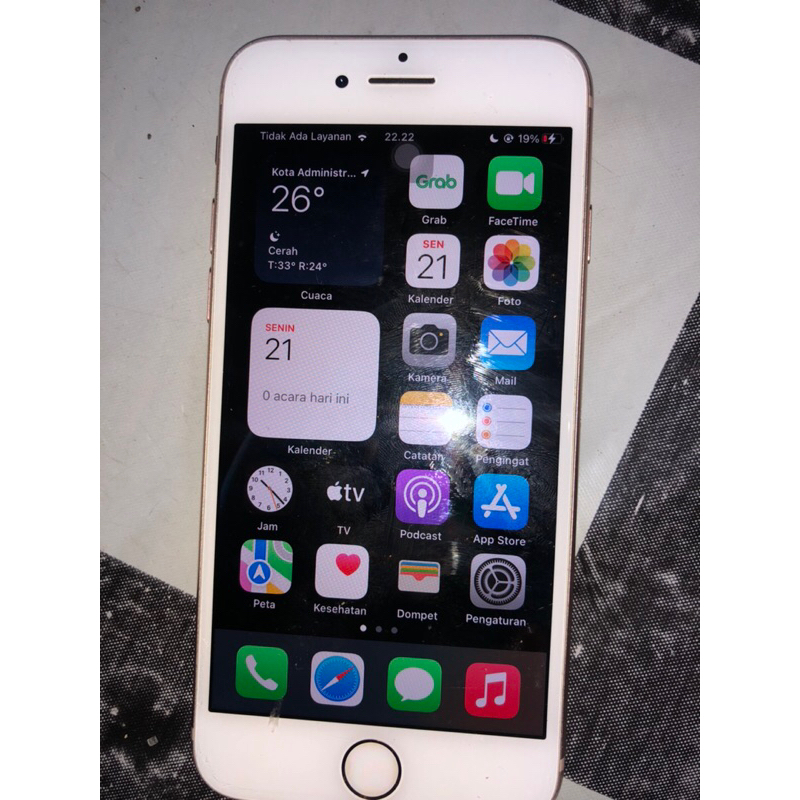iPhone 8