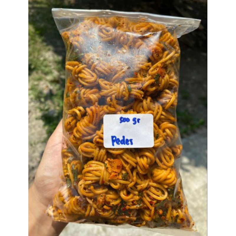 

MIE UWEL PEDASS DAUN JERUK 250gr 500gr 1kg