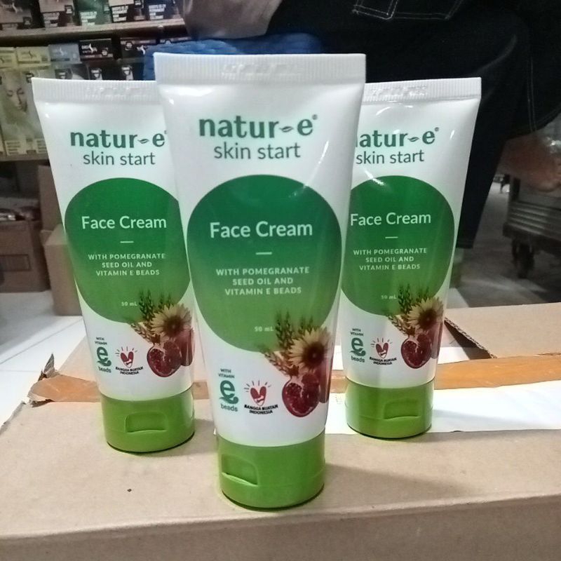 Natur e face cream wajah 50ml.natur e Moisturizer 50ml.cream wajah Natur e.