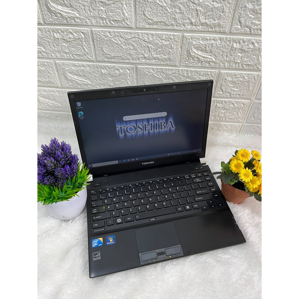 TOSHIBA PORTEGE R700 4/256GB INTEL CORE I7 M620