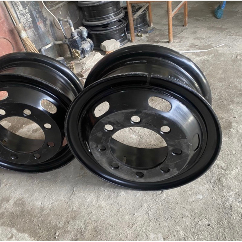 Velg truk fuso uk 750/20 14mm lubang 8 velak