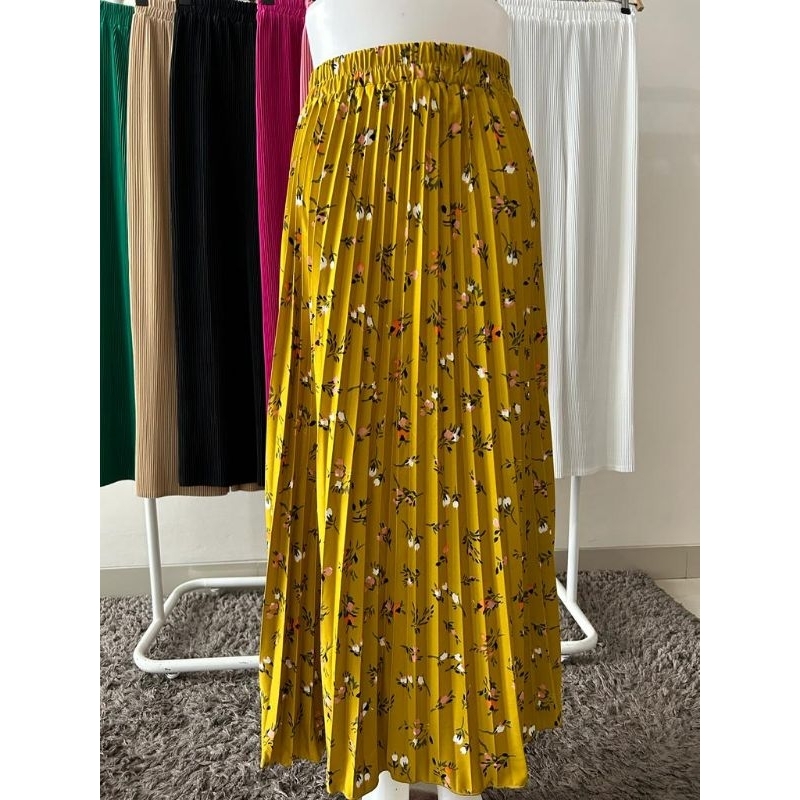 Rok plisket MBL camelia mustard