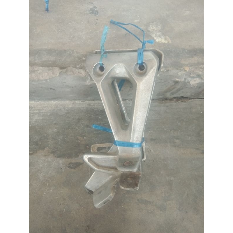 Postep Pijakan Kaki Belakang Revo Absolute Lama Original