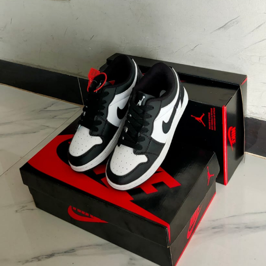 Promo sepatu hitam putih anak sekolah air jordan low bonus kaos kaki