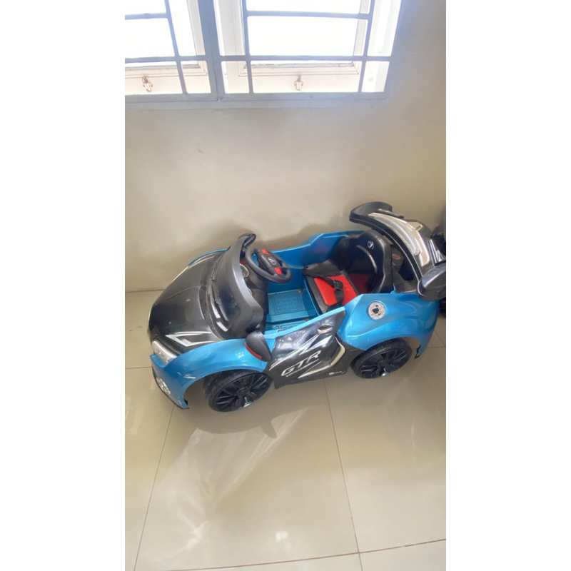 Mobil Mainan Aki Remot Kontrol Anak