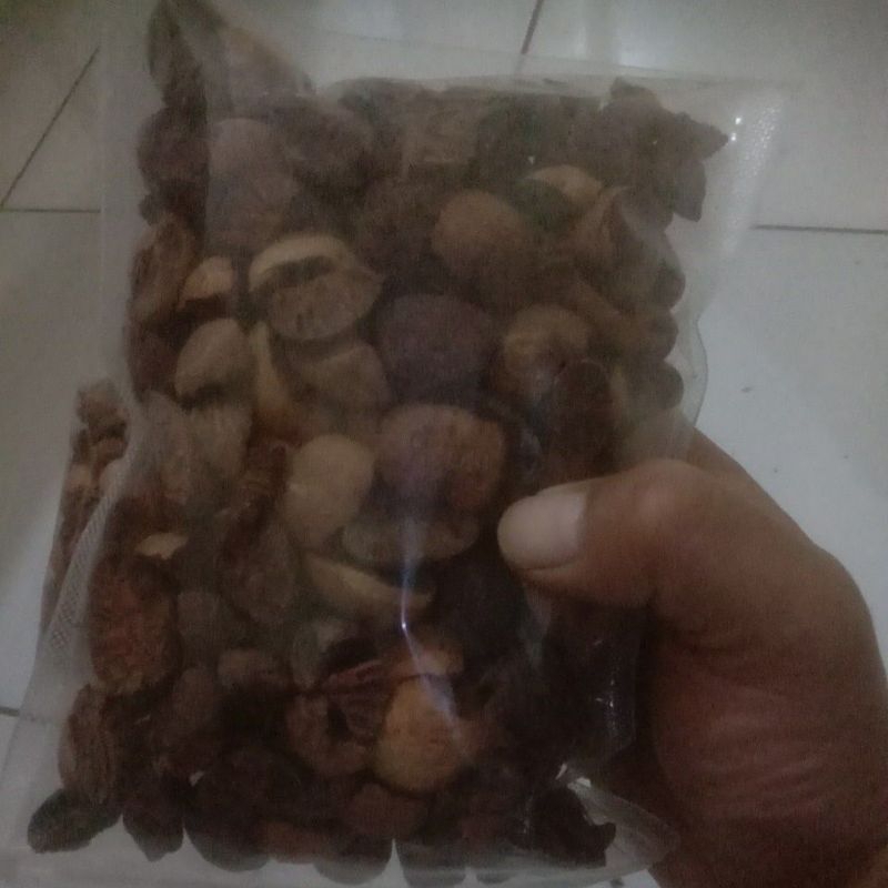 

pinang kering belah dua satu bungkus