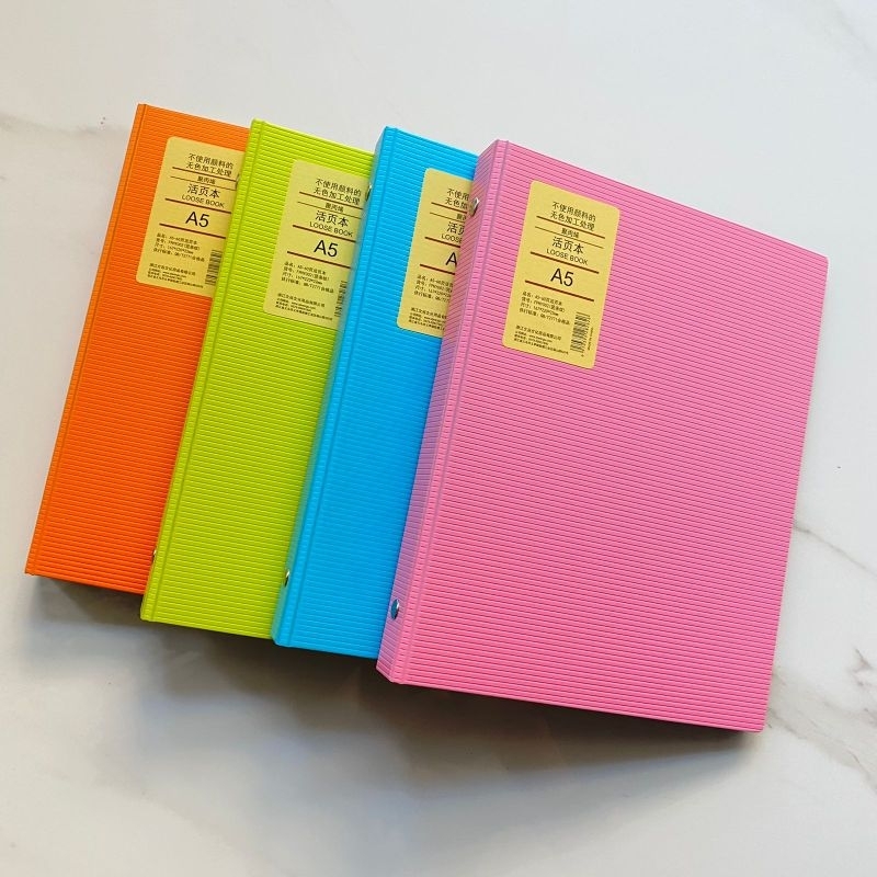 

Map Binder Wengu Polos A5 B5 Ring Plastik Buku Notebook Kampus Hard Cover Tebal Bonus isi Kertas