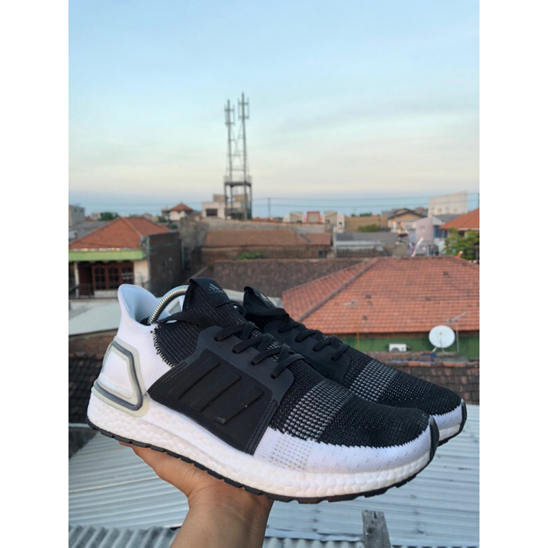 Adidas Ultraboost 19M