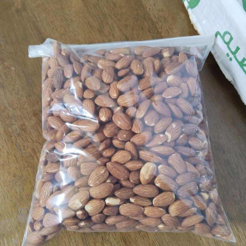 

kacang Almond Panggang/Roasted Almond