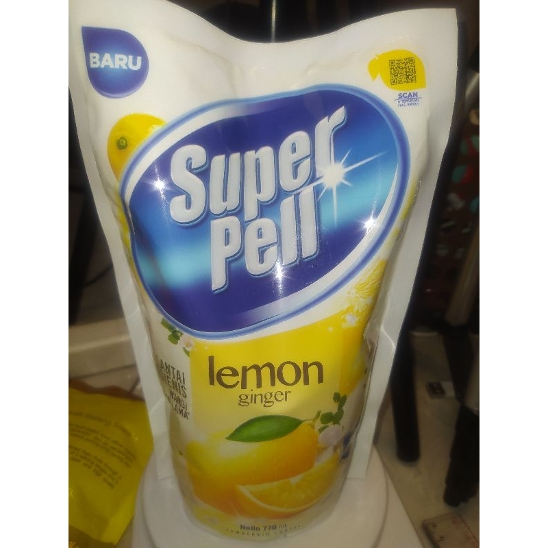 PEMBERSIH LANTAI SUPER PELL 770 ML / SUPERPELL 770 ML