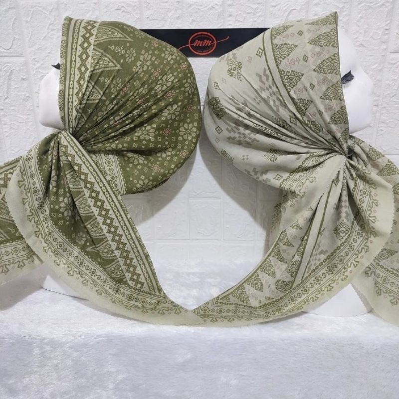 Hijab Segi Empat Voal Motif Batik Warna Mint Sage Jilbab Terbaru