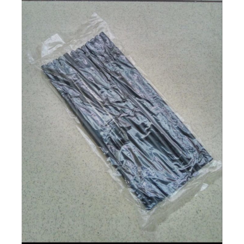 

Lem Stik Kecil HITAM isi12pcs 7mm x 20cm Lem Bakar Kecil Hitam