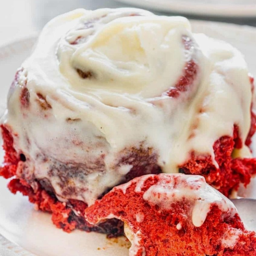 

Roti cinnamon Redvelvet Rasa cream cheese Premium lembut
