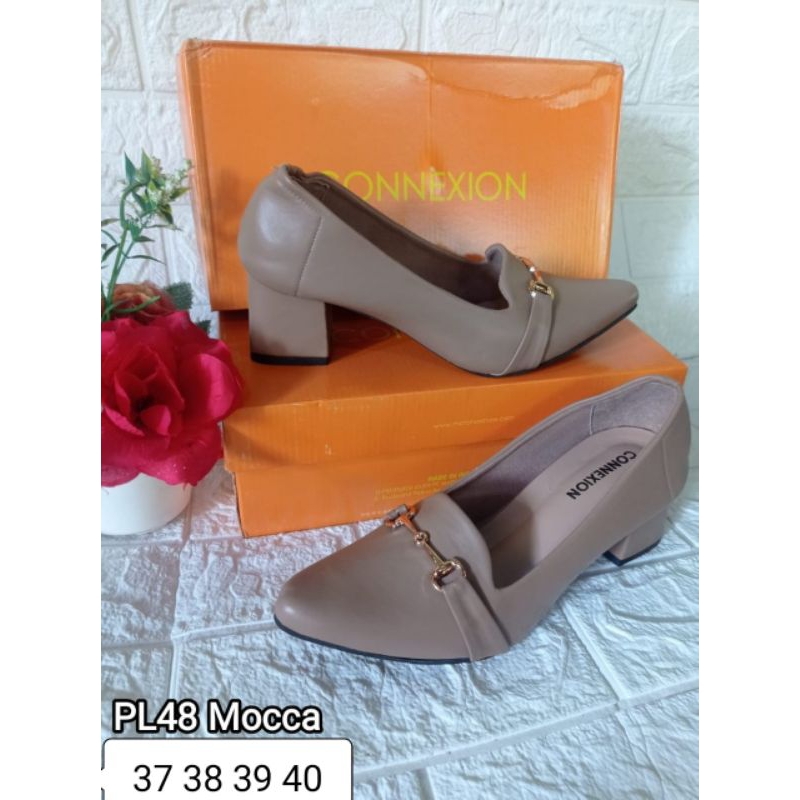 sepatu kerja wanita merk connexion branded matahari